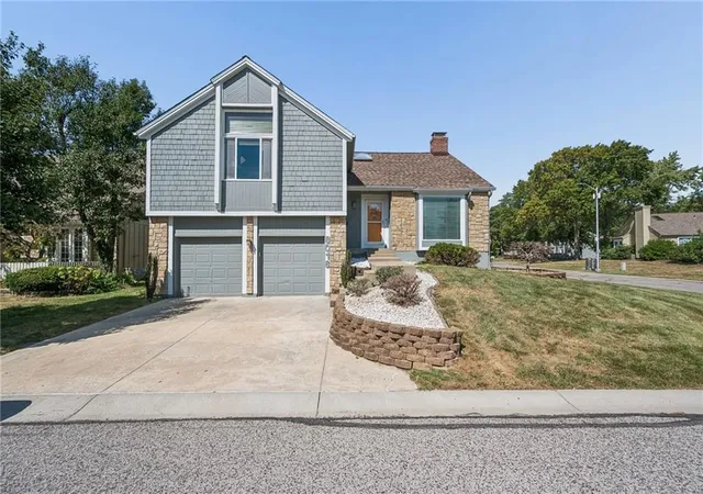 Photo 1 of Single family home for sale at 8016 Monrovia St, Lenexa, KS 66215 | MLS# 2638619 | Listing updated on 2026-09-18