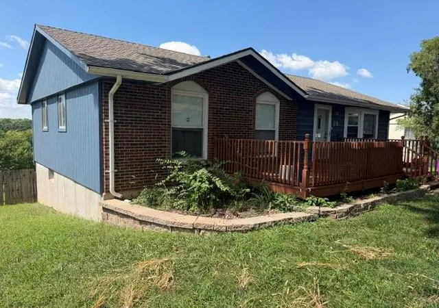 Photo 2 of Single family home for sale at 28 N 80th Pl, Kansas City, KS 66111 | MLS# 2639227 | Listing updated on 2026-09-17