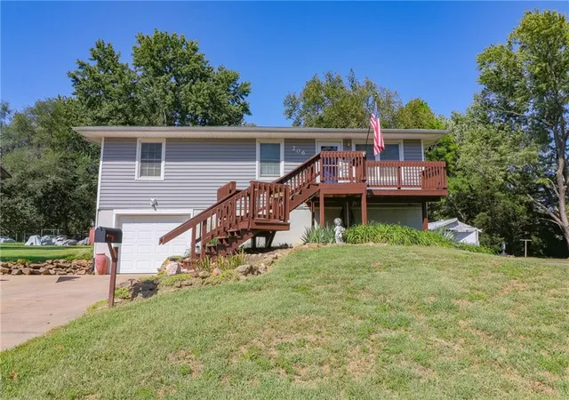 Photo 1 of Single family home for sale at 206 W 7th St, Knob Noster, MO 65336 | MLS# 2639254 | Listing updated on 2026-10-04