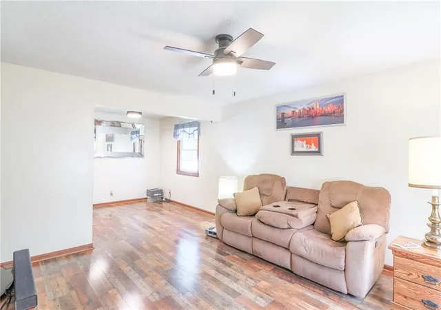 Photo 3 of Single family home for sale at 206 W 7th St, Knob Noster, MO 65336 | MLS# 2639254 | Listing updated on 2026-10-04