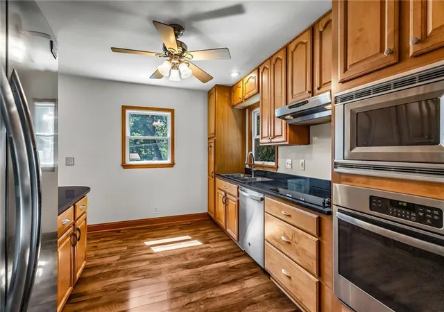 Photo 3 of Single family home for sale at 5530 N Spruce Ave, Kansas City, MO 64119 | MLS# 2639348 | Listing updated on 2026-09-17