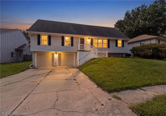 Photo 1 of Single family home for sale at 16901 E 49th Ter S, Independence, MO 64055 | MLS# 2639455 | Listing updated on 2026-10-06