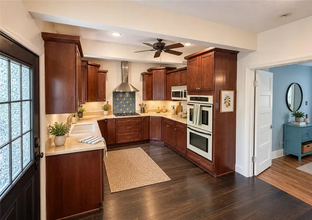 Photo 2 of Single family home for sale at 317 Se Grand Ave, Lees Summit, MO 64063 | MLS# 2639632 | Listing updated on 2026-09-16