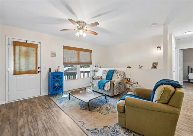 Photo 3 of Sale Pending at 408 N Water St, Liberty, MO 64068 | MLS# 2639640 | Listing updated on 2026-09-29