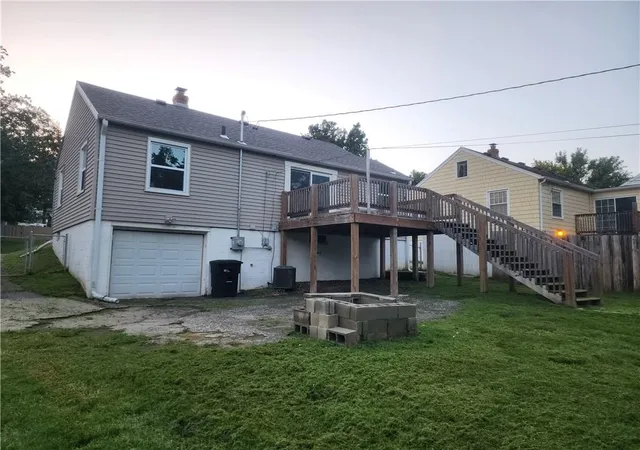 Photo 3 of Single family home for sale at 2607 Parallel Ave, Saint Joseph, MO 64506 | MLS# 2639710 | Listing updated on 2026-09-18