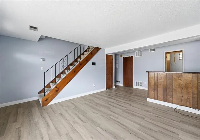 Photo 3 of Townhouse for sale at 4031 Hedges Ave, Kansas City, MO 64133 | MLS# 2639795 | Listing updated on 2026-09-16