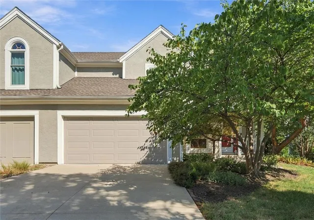 Photo 2 of Sale Pending at 11114 W 113th Terrace, Overland Park, KS 66210 | MLS# 2639979 | Listing updated on 2026-09-25