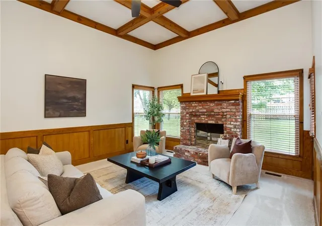 Photo 4 of Single family home for sale at 8018 Alden St, Lenexa, KS 66215 | MLS# 2640007 | Listing updated on 2026-09-18