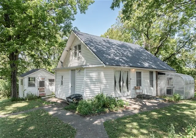 Photo 1 of Sale Pending at 906 Sycamore St, Valley Falls, KS 66088 | MLS# 2640008 | Listing updated on 2026-09-24