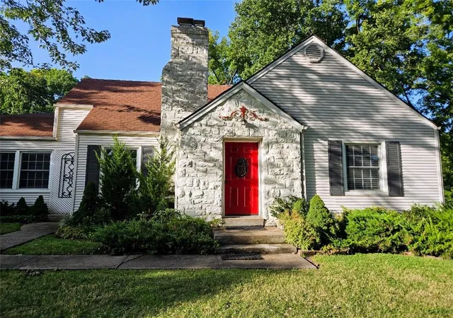 Photo 1 of Single family home for sale at 3753 N Grand Ave, Kansas City, MO 64116 | MLS# 2640050 | Listing updated on 2026-09-19