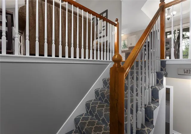 Photo 2 of Sale Pending at 10636 N Holmes St, Kansas City, MO 64155 | MLS# 2640267 | Listing updated on 2026-09-18