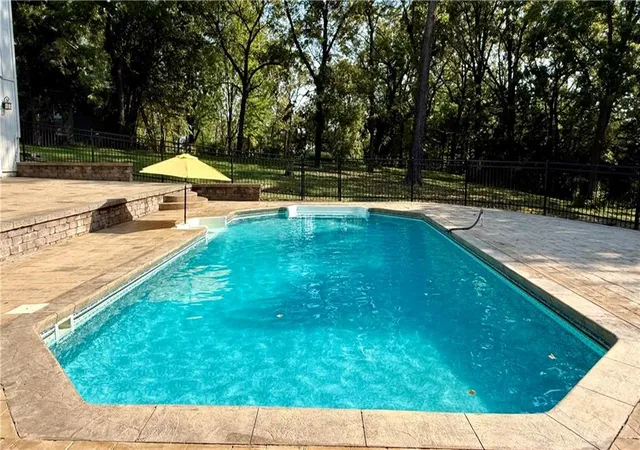 Photo 3 of Single family home for sale at 1515 Sugarland Pkwy, Pleasant Hill, MO 64080 | MLS# 2640273 | Listing updated on 2026-09-18