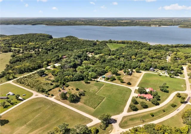 Photo 28 of Single family home for sale at 8497 Mockingbird Ln, Ozawkie, KS 66070 | MLS# 2640426 | Listing updated on 2026-10-09