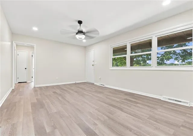 Photo 3 of Single family home for sale at 9277 State Ave, Kansas City, KS 66112 | MLS# 2640532 | Listing updated on 2026-09-16