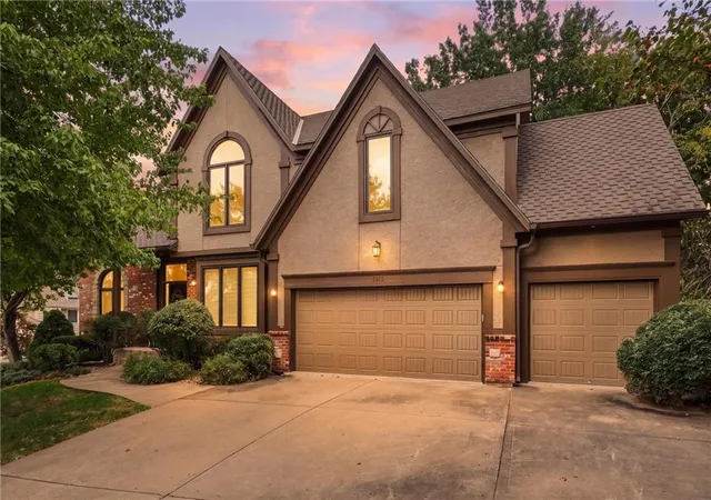 Photo 2 of Single family home for sale at 7815 N Kansas St, Kansas City, MO 64119 | MLS# 2640850 | Listing updated on 2026-09-17
