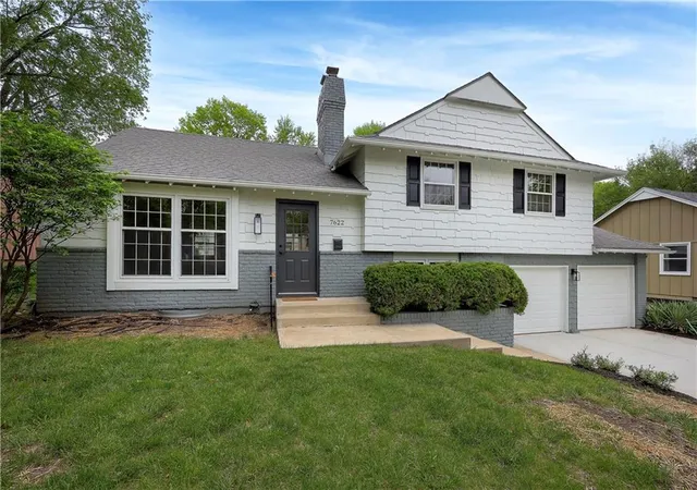 Photo 1 of Single family home for sale at 7622 W 97th Terrace, Overland Park, KS 66212 | MLS# 2641039 | Listing updated on 2026-09-16