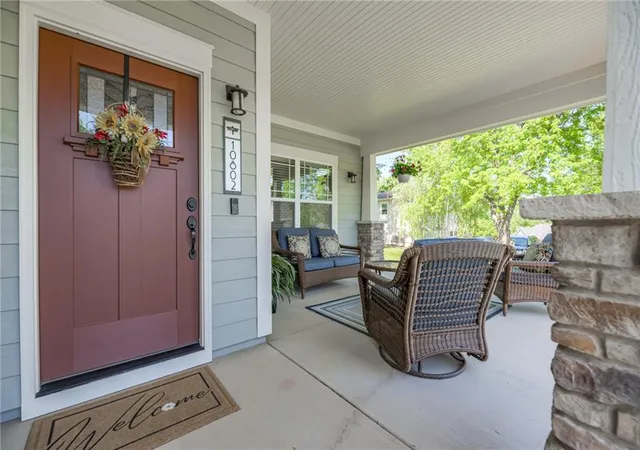 Photo 4 of Sale Pending at 10802 NW 75 Street, Kansas City, MO 64152 | MLS# 2641455 | Listing updated on 2026-10-10