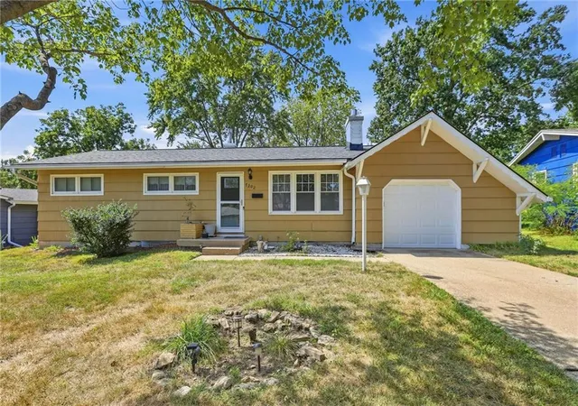 Photo 1 of Single family home for sale at 7202 Larsen Ln, Shawnee, KS 66203 | MLS# 2641991 | Listing updated on 2026-09-18