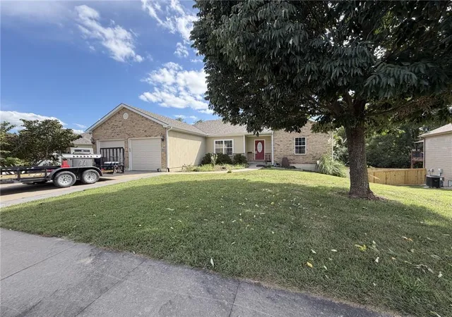 Photo 2 of Single family home for sale at 803 Charles St, Knob Noster, MO 65336 | MLS# 2642062 | Listing updated on 2026-09-17