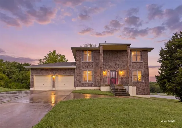 Photo 2 of Single family home for sale at 7200 E 69th Street, Kansas City, MO 64133 | MLS# 2642115 | Listing updated on 2026-09-22