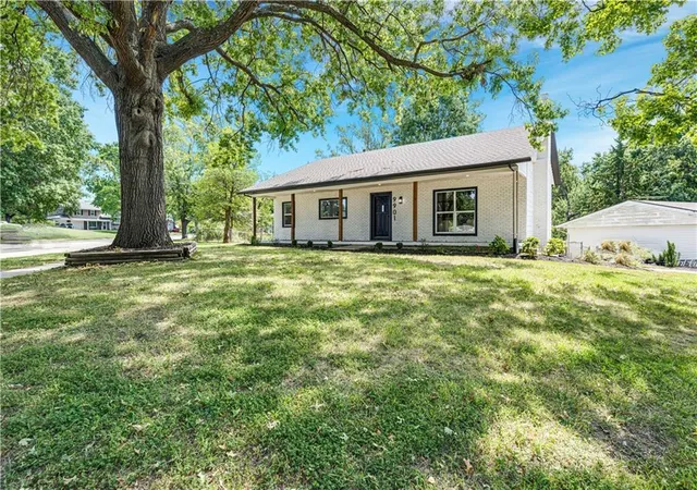 Photo 1 of Single family home for sale at 9901 Countryside Rd, Lenexa, KS 66215 | MLS# 2642206 | Listing updated on 2026-09-21