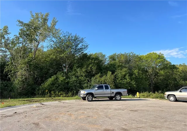 Photo 1 of Land for sale at 220 Melinda Dr, Kearney, MO 64060 | MLS# 2642219 | Listing updated on 2026-09-16