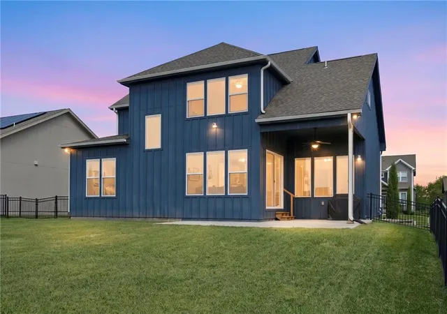 Photo 3 of Single family home for sale at 1505 Sw Arbormill Ter, Lees Summit, MO 64082 | MLS# 2642304 | Listing updated on 2026-09-18