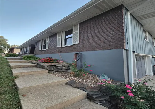 Photo 2 of Single family home for sale at 15917 E 41st Street, Independence, MO 64055 | MLS# 2642326 | Listing updated on 2026-09-17