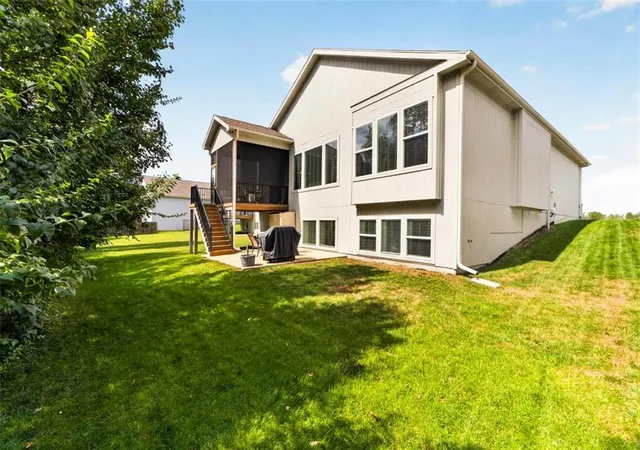 Photo 3 of Single family home for sale at 1169 SW Whitby Dr, Raymore, MO 64083 | MLS# 2642389 | Listing updated on 2026-09-18