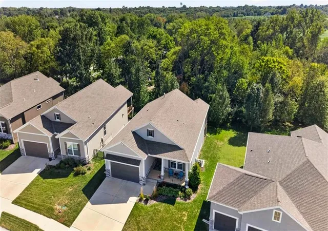 Photo 4 of Single family home for sale at 1169 SW Whitby Dr, Raymore, MO 64083 | MLS# 2642389 | Listing updated on 2026-09-18