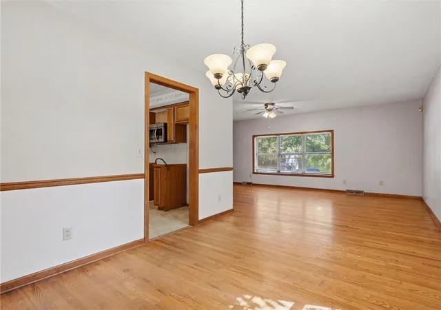 Photo 3 of Sale Pending at 4904 Nw Fisk Ave, Kansas City, MO 64151 | MLS# 2642425 | Listing updated on 2026-09-17