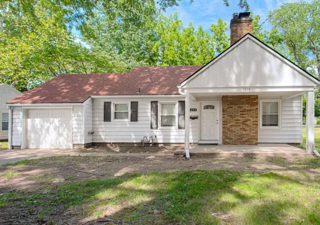 Photo 1 of Single family home for sale at 1222 W 26th Street S, Independence, MO 64052 | MLS# 2642435 | Listing updated on 2026-09-18