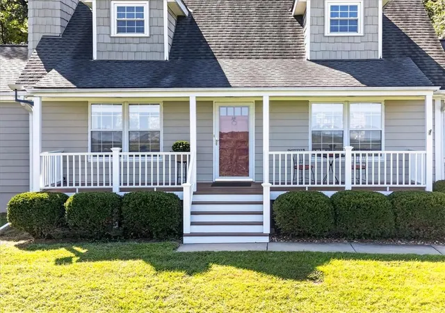 Photo 2 of Sale Pending at 38311 Zumalt Rd, Lone Jack, MO 64070 | MLS# 2642482 | Listing updated on 2026-09-19