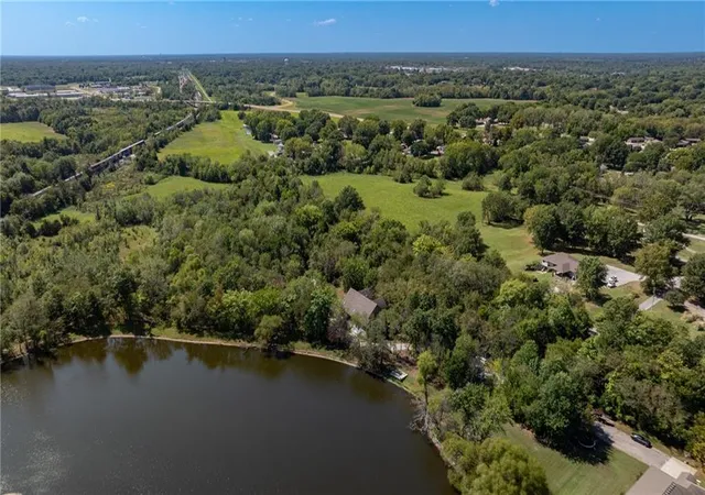Photo 9 of Land for sale at 0000 Landlocked, Frontenac, KS 66763 | MLS# 2642515 | Listing updated on 2026-09-16