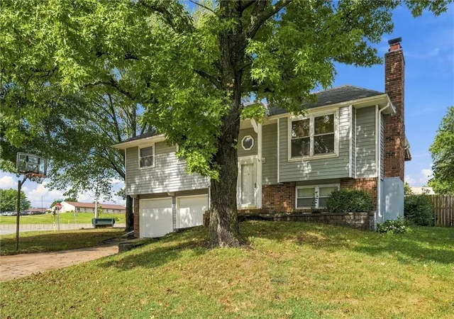 Photo 3 of Single family home for sale at 16612 W 125th Street, Olathe, KS 66062 | MLS# 2642523 | Listing updated on 2026-09-30