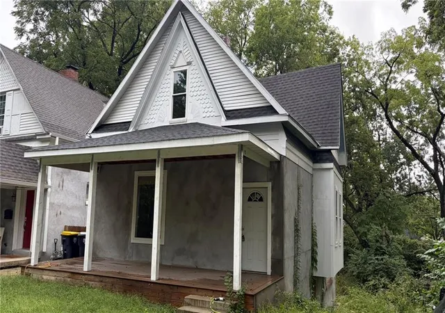 Photo 1 of Single family home for sale at 4111 Mcgee St, Kansas City, MO 64111 | MLS# 2642529 | Listing updated on 2026-09-17