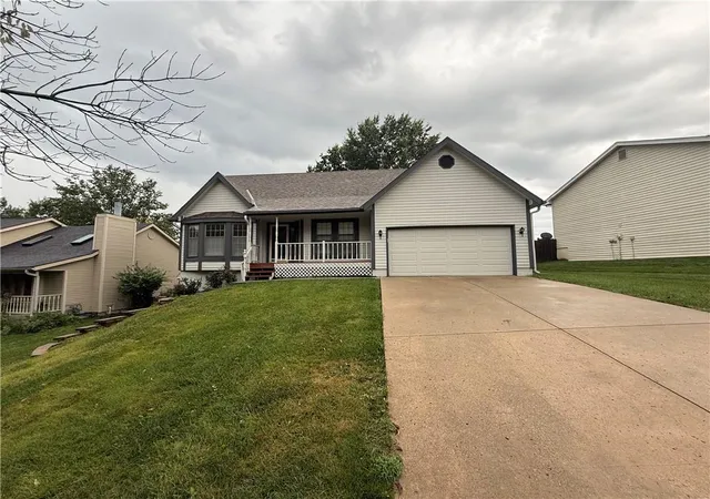 Photo 3 of Single family home for sale at 4201 NW 64th Place, Kansas City, MO 64151 | MLS# 2642578 | Listing updated on 2026-09-18