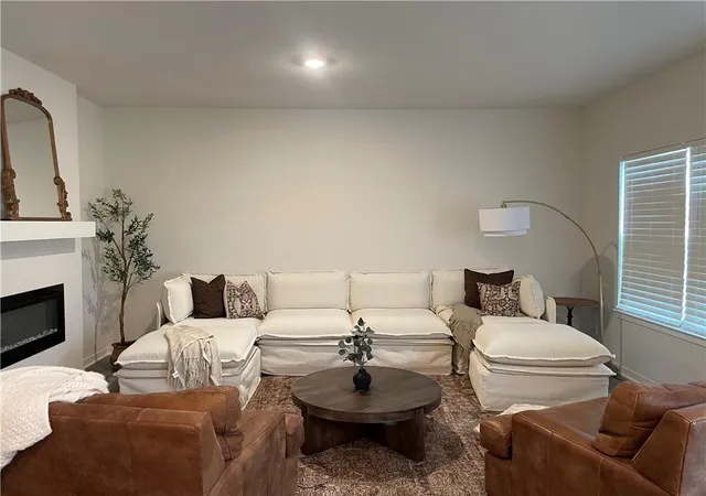 Photo 3 of Single family home for sale at 4803 NW 141st Street, Platte City, MO 64079 | MLS# 2642680 | Listing updated on 2026-10-05