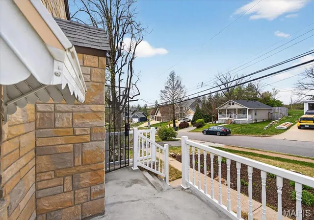 Photo 4 of Sale Pending at 219 Lookout Ave, Valley Park, MO 63088 | MLS# MIS25066983 | Listing updated on 2026-09-16
