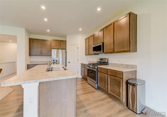 Photo 4 of Single family home for sale at 327 Dalriada Blvd, O Fallon, MO 63368 | MLS# MIS26005873 | Listing updated on 2026-09-17