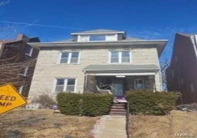 Photo 1 of Sale Pending at 5165 Maple Ave, St Louis, MO 63113 | MLS# MIS26009140 | Listing updated on 2026-10-16
