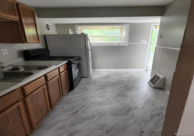 Photo 3 of Single family home for sale at 245 Grampian Rd, Saint Louis, MO 63137 | MLS# MIS26020129 | Listing updated on 2026-09-21