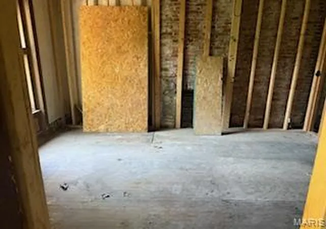 Photo 3 of Sale Pending at 2906 Park Ave, St Louis, MO 63104 | MLS# MIS26022302 | Listing updated on 2026-10-05