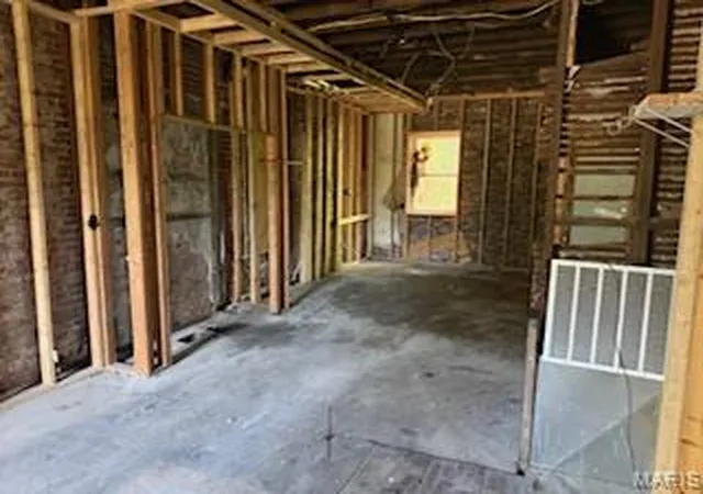 Photo 4 of Sale Pending at 2906 Park Ave, St Louis, MO 63104 | MLS# MIS26022302 | Listing updated on 2026-10-05