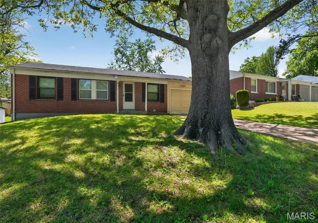 Photo 2 of Single family home for sale at 1748 Atmore Dr, Saint Louis, MO 63136 | MLS# MIS26023040 | Listing updated on 2026-09-30