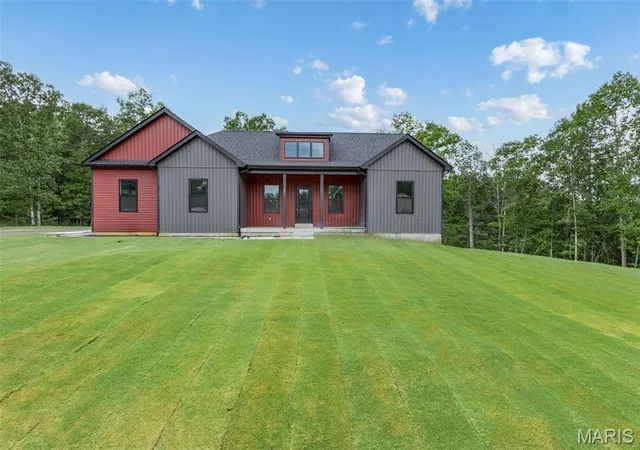 Photo 2 of Single family home for sale at 350 Rue Orleans, Bonne Terre, MO 63628 | MLS# MIS26027240 | Listing updated on 2026-10-01