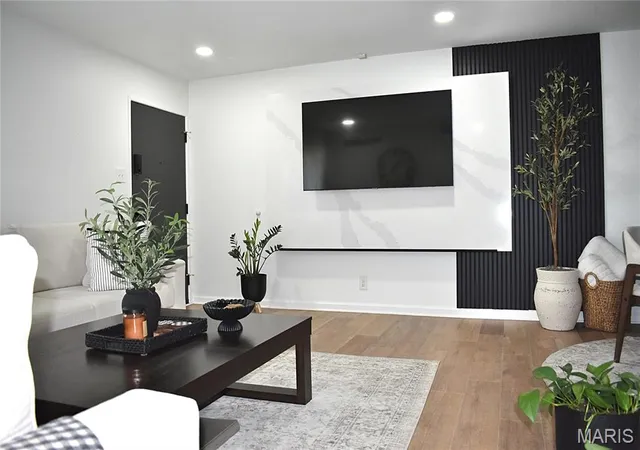 Condo for sale at 10003 Sakura Dr #D, Saint Louis, MO 63128 | MLS# MIS26029261 | Listing updated on 2026-09-17