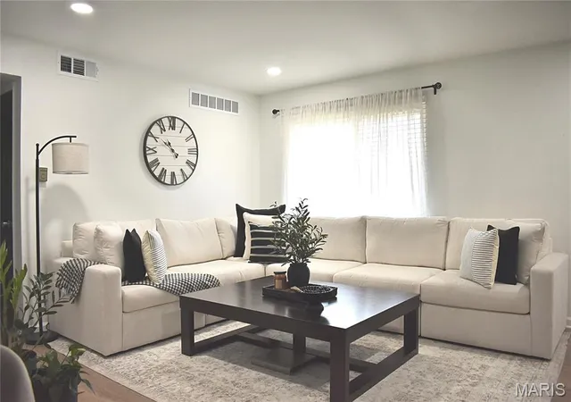Condo for sale at 10003 Sakura Dr #D, Saint Louis, MO 63128 | MLS# MIS26029261 | Listing updated on 2026-09-17