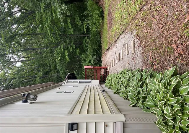 Photo 2 of Manufactured home for sale at 6213 Sioux Dr, French Village, MO 63036 | MLS# MIS26030690 | Listing updated on 2026-09-18