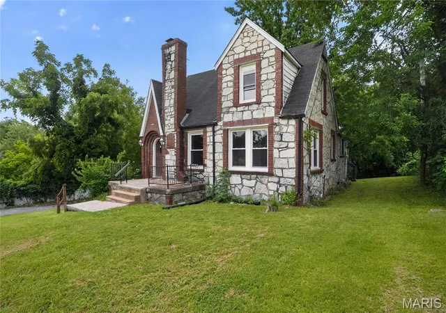 Single family home for sale at 2512 High Ridge Ave, St Louis, MO 63136 | MLS# MIS26031685